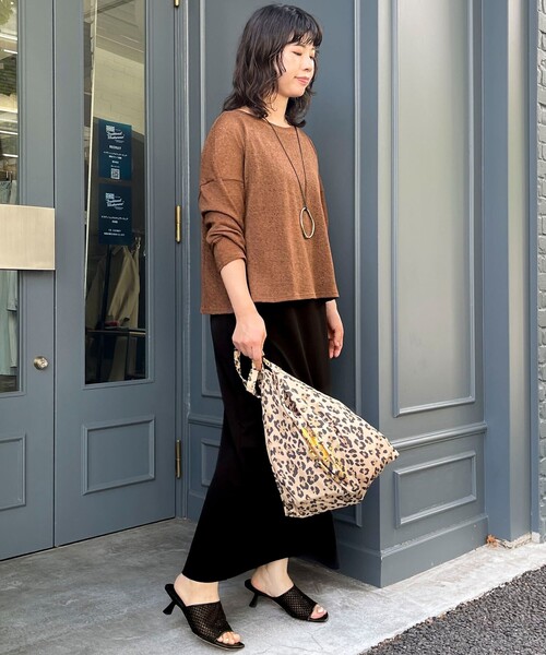 MICO COULIER（ミコクリエ）の「スラブジャージーリラックスプルオーバーカットソー（Tシャツ/カットソー・レディース・ブラウン/ライトグレー/ブラック・38）」の5枚目の写真