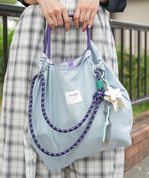 mili an deni（ミリアンデニ）の「チャーム付き3WAYロープバッグ（ショルダーバッグ・レディース・インディゴブルー/ブルー・F）」の10枚目の写真