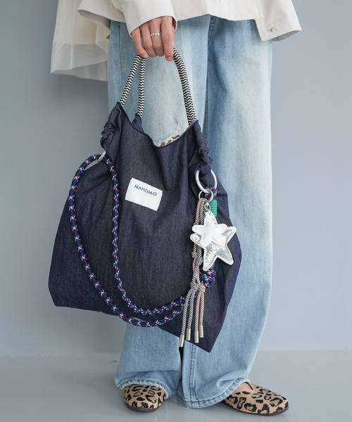 mili an deni（ミリアンデニ）の「チャーム付き3WAYロープバッグ（ショルダーバッグ・レディース・インディゴブルー/ブルー・F）」の15枚目の写真