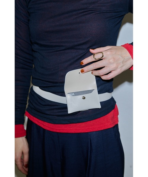 un/neu(アンノイ)の「ウエストベルトポーチ(ボディバッグ/ウエストポーチ・レディース・ホワイト/ダークブラウン/ブラック・FREE)」の10枚目の写真