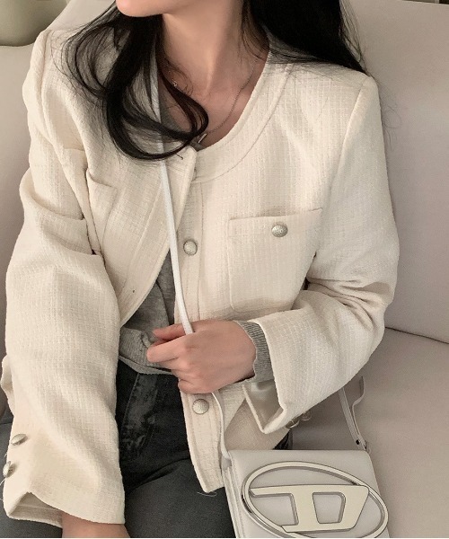 FREE STYLISTS(フリー スタイリスト)の「YUGA_YGMCTweed-style button jacket(ノーカラージャケット・レディース・ベビーピンク/オフホワイト/ブルー・FREE)」の10枚目の写真