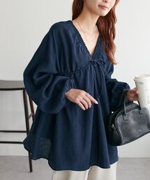 【WEB限定】シャーリングVネックブラウス