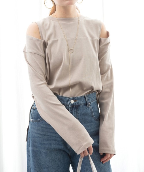 MARAI(マーライ)の「オープンショルダーロンT(Tシャツ/カットソー・レディース・チャコールグレー/グレー/杢グレー/ブラック/カーキ/ホワイト・4L~5L/LL~3L/M~L)」の4枚目の写真