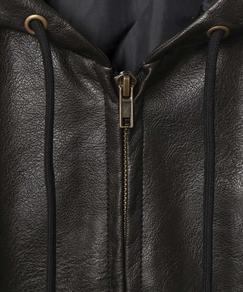 LAND MUSEUM（ランドミュージアム）の「LAND MUSEUM／フードレザーブルゾン（ブルゾン・メンズ・ブラック/キャメル・MEDIUM/LARGE）」の16枚目の写真