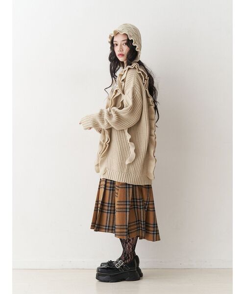 jouetie（ジュエティ）の「フリルケーブルニットチュニック（ニット/セーター・レディース・アイボリー/ブラック/レッド・MEDIUM）」の17枚目の写真