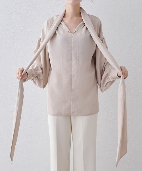 Whim Gazette（ウィムガゼット）の「シルキーボウタイブラウス（シャツ
