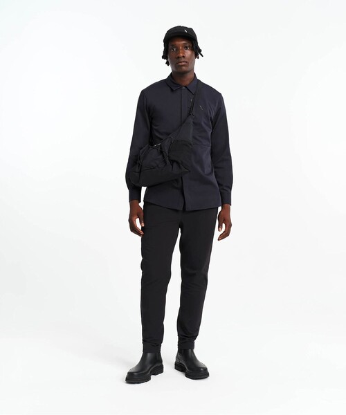 AIGLE（エーグル）の「吸水速乾 ロングスリーブシャツ（シャツ/ブラウス・メンズ・ブラック/グレー・M/L）」の3枚目の写真