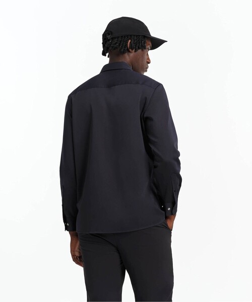 AIGLE（エーグル）の「吸水速乾 ロングスリーブシャツ（シャツ/ブラウス・メンズ・ブラック/グレー・M/L）」の5枚目の写真