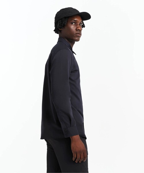 AIGLE（エーグル）の「吸水速乾 ロングスリーブシャツ（シャツ/ブラウス・メンズ・ブラック/グレー・M/L）」の6枚目の写真