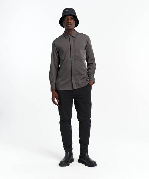 AIGLE（エーグル）の「吸水速乾 ロングスリーブシャツ（シャツ/ブラウス・メンズ・ブラック/グレー・M/L）」の9枚目の写真