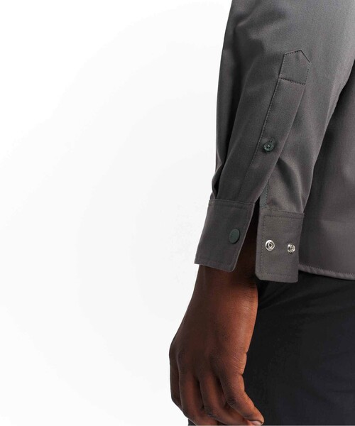 AIGLE（エーグル）の「吸水速乾 ロングスリーブシャツ（シャツ/ブラウス・メンズ・ブラック/グレー・M/L）」の13枚目の写真