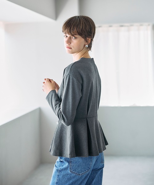 N.O.R.C(ノーク)の「タックシルエットトップス(Tシャツ/カットソー・レディース・チャコール/ブラウン/オフホワイト・フリー)」の22枚目の写真