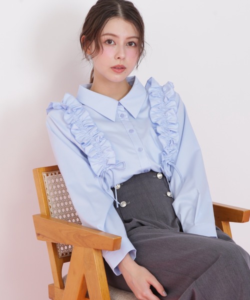 JILL by JILL STUART(ジルバイジルスチュアート)の「◇ショルダーフリルブラウス(シャツ/ブラウス・レディース・ホワイト/ブラック/ブルー・FREE)」の3枚目の写真