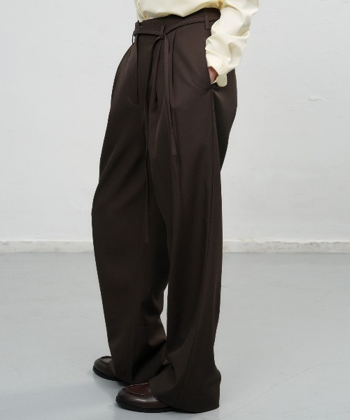 GENERAL IDEA（ジェネラルアイデア）の「【GENERAL IDEA】ベルト付き2タックワイドスラックス / BELTED TWO TUCK WIDE SLACKS（スラックス・レディース・オリーブ/ブラック/ブラウン・L/M/S）」の9枚目の写真