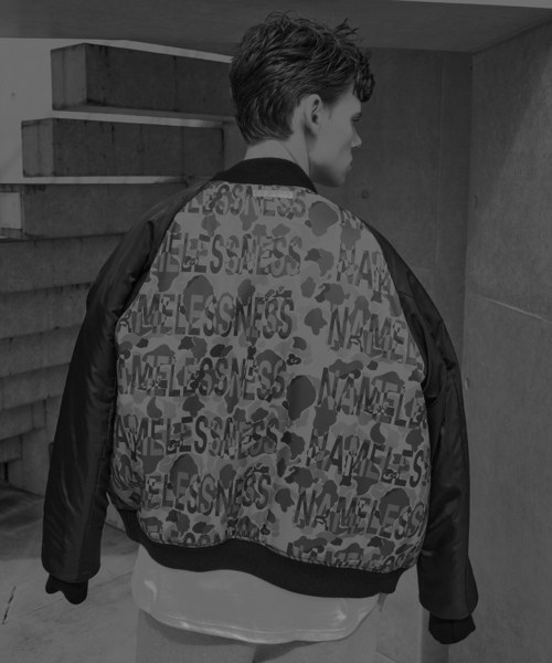 WISM（ウィズム）の「NAMELESSNESS / ネームレスネス VARSITY JACKET（ブルゾン・メンズ・ブラック・2/3）」の7枚目の写真