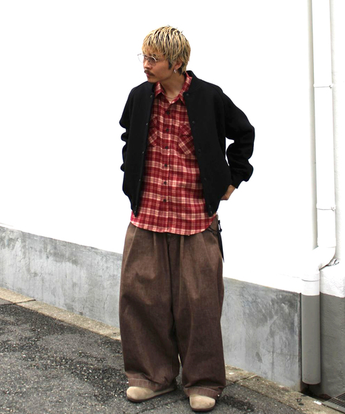 WISM（ウィズム）の「NAMELESSNESS / ネームレスネス VARSITY JACKET（ブルゾン・メンズ・ブラック・2/3）」の14枚目の写真