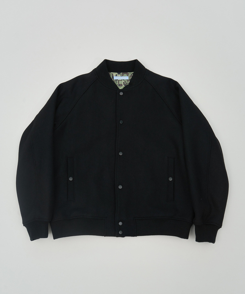 WISM（ウィズム）の「NAMELESSNESS / ネームレスネス VARSITY JACKET（ブルゾン・メンズ・ブラック・2/3）」の20枚目の写真