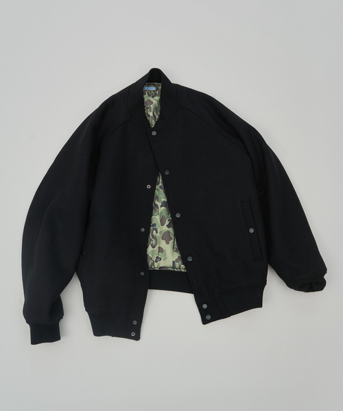 WISM（ウィズム）の「NAMELESSNESS / ネームレスネス VARSITY JACKET（ブルゾン・メンズ・ブラック・2/3）」の22枚目の写真