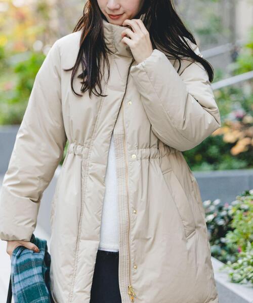 URBAN RESEARCH(アーバンリサーチ)の「スタンドカラードロストダウンコート(ダウンジャケット/コート・レディース・ベージュ/ブラック・38/36)」の5枚目の写真