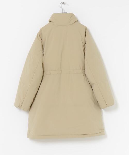 URBAN RESEARCH(アーバンリサーチ)の「スタンドカラードロストダウンコート(ダウンジャケット/コート・レディース・ベージュ/ブラック・38/36)」の18枚目の写真