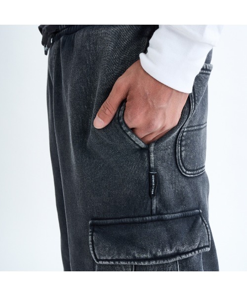 DC SHOES（ディーシーシューズ）の「ディーシーシューズ  25 HIDDEN FLEECE CARGO PANT アウトドアカジュアル ロングパンツ（カーゴパンツ・メンズ・ダークグレー/アイボリー・M/L/LL）」の11枚目の写真