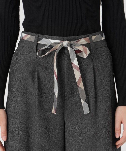 BLUE LABEL CRESTBRIDGE（ブルーレーベルクレストブリッジ）の「【一部店舗限定】デニムライクワイドパンツ（その他パンツ・レディース・ブラック/ネイビー・36/40/38）」の9枚目の写真