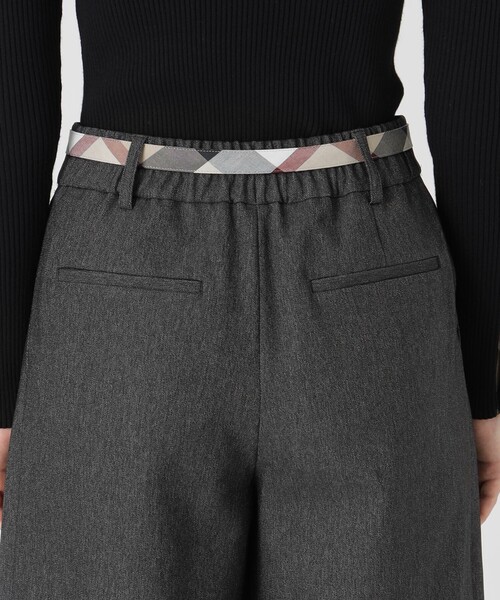 BLUE LABEL CRESTBRIDGE（ブルーレーベルクレストブリッジ）の「【一部店舗限定】デニムライクワイドパンツ（その他パンツ・レディース・ブラック/ネイビー・36/40/38）」の10枚目の写真