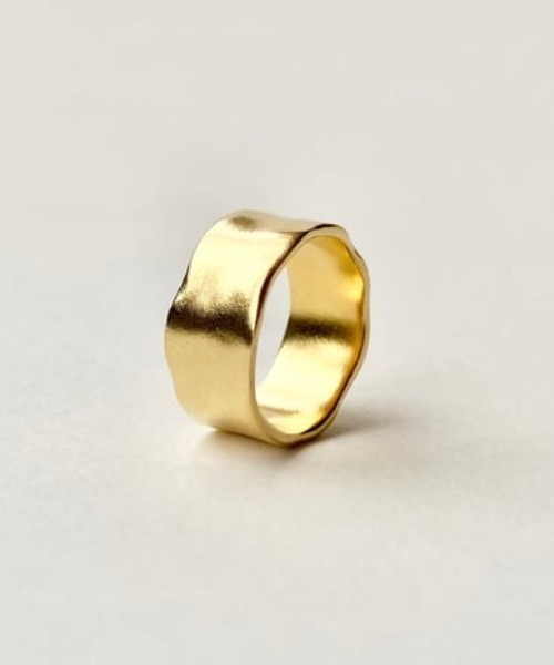 MELANGE(メランジェ)の「MELANGE Calm ラージリング(リング・レディース・ゴールド/シルバー・#11/#13)」の1枚目の写真