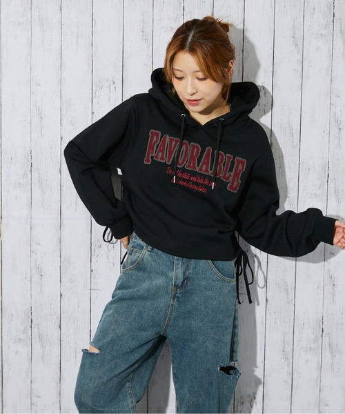 GORGE(ゴージ)の「《サイドドロスト×カレッジロゴ》レディース 裏起毛 パーカー クロップド丈 ストリート 秋冬(パーカー・レディース・オートミール/ブラック/ブラウン・F)」の6枚目の写真