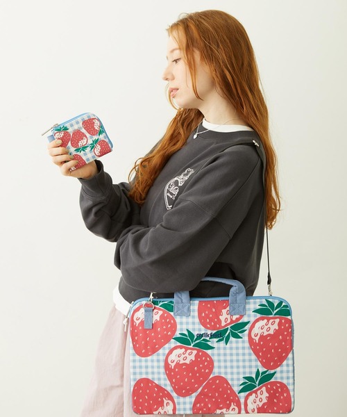 MILKFED.（ミルクフェド）の「STRAWBERRY WALLET（財布・レディース・ブラック/ライトブルー/ネイビー・ONE SIZE）」の10枚目の写真