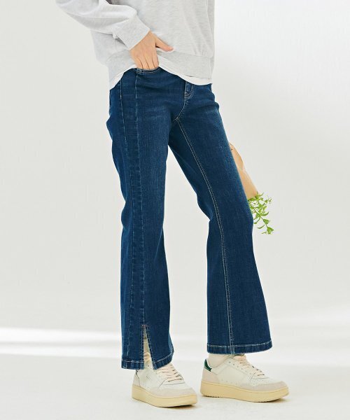CHASECULT(チェイスカルト)の「レディース 切り替え変形ヒドゥンバンディングブーツカットデニムパンツ-DARG2361B04(デニムパンツ・レディース・ネイビー・70/74/76/67)」の2枚目の写真