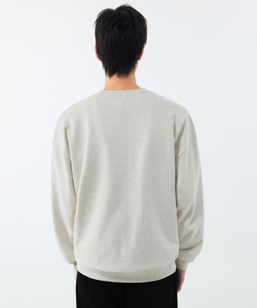 MUSINSA STANDARD（ムシンサスタンダード）の「オーバーサイズスウェットシャツ [オートミール]（スウェット・メンズ・その他・SMALL/MEDIUM/LARGE/X-LARGE/XX-LARGE/XXX-LARGE）」の4枚目の写真