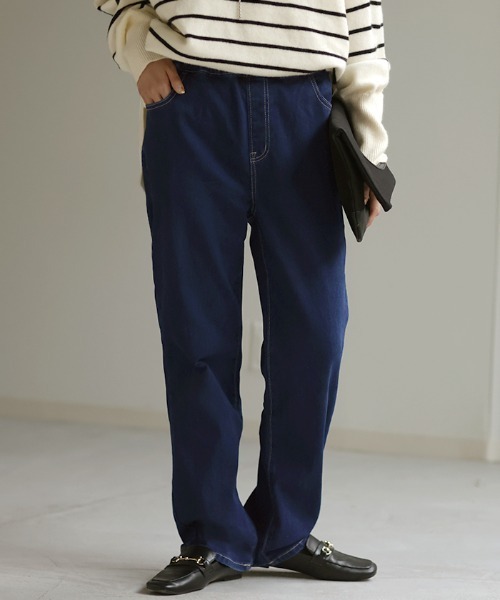 HUG.U(ハグユー)の「「ラク暖」 微起毛 ストレートデニムパンツ(デニムパンツ・レディース・ダークインディゴブルー/インディゴブルー・L/LL/S/M)」の2枚目の写真