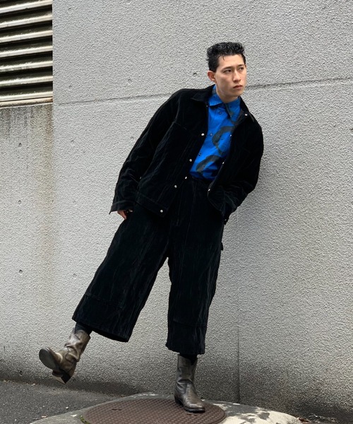 GARDEN TOKYO(ガーデントウキョウ)の「THOUSANDS×吾亦紅/サウザンズ×ワレモコウ/WRINKLED VELVET TRUCKER JACKET/吾亦紅別注(ブルゾン・メンズ・ブラック・L/M)」の1枚目の写真