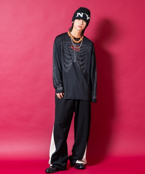 a.p.o.v.(エーピーオービー)の「a.p.o.v. アシンメトリーフロントラインワイドヘヴィーウェイトコットンスウェットパンツ(スウェットパンツ・メンズ・ホワイト/ブラック/グレー・ONESIZE)」の9枚目の写真