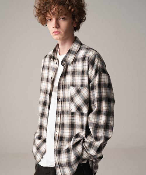 ZENDUST（ジェンダスト）の「Jidan Overfit Check Shirt BROWN（シャツ/ブラウス・レディース・ブラウン・MEDIUM/LARGE/X-LARGE）」の2枚目の写真