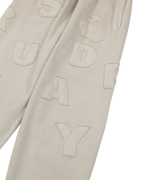 SUNDAY FRUIT MARKET（サンデーフルーツマーケット）の「SUNDAY PATCH SWEATPANT BEIGE（スウェットパンツ・メンズ・その他・SMALL/MEDIUM/LARGE）」の4枚目の写真