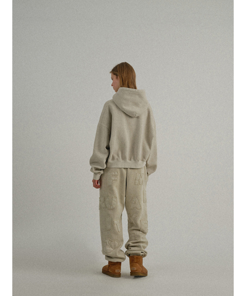 SUNDAY FRUIT MARKET（サンデーフルーツマーケット）の「SUNDAY PATCH SWEATPANT BEIGE（スウェットパンツ・メンズ・その他・SMALL/MEDIUM/LARGE）」の10枚目の写真
