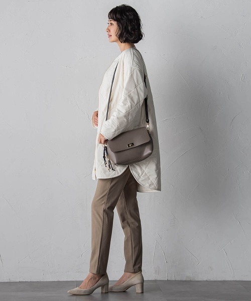 la.f…(ラエフ)の「【WEB限定】”まるで毛布”どちらも主役リバーシブルアウター(ノーカラーコート・レディース・ベージュ/オフホワイト/ブラック・9号/11号)」の10枚目の写真