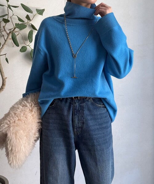 DouDou(ドゥドゥ)の「ウール混タートルチュニック(ニット/セーター・レディース・グレー/オフホワイト/ブルー・FREE)」の6枚目の写真