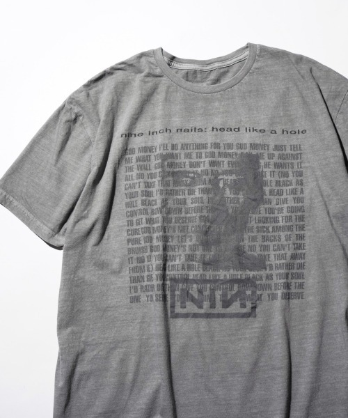 C.E.L.STORE(セルストア)の「THRIFTY LOOK / スリフティールック PIGMENT"NINE INCH NAILS"TEE ナインインチネイルズ バンドTシャツ ピグメント加工(Tシャツ/カットソー・メンズ・ブラック・X-LARGE/LARGE/MEDIUM)」の4枚目の写真