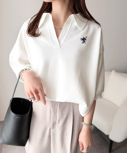 classicalelf(クラシカルエルフ)の「涼しげに整う、ラフ見えきちんと服♪胸刺繍ミラノリブスキッパー襟トップス(半袖)(ポロシャツ・レディース・ブラック/ベージュ/オレンジ系/アイボリー系1/ブラック系1/オフホワイト・X-LARGE/SMALL/MEDIUM/LARGE)」の7枚目の写真