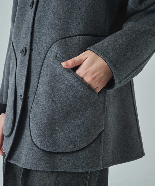 CASHMERE CASHMERE(カシミヤカシミヤ)の「【CASHMERE CASHMERE/カシミヤカシミヤ】CASHMERE/SILK/WOOL SHORT COAT/カシミヤシルクウールショートコート/ステンカラーコート(ステンカラーコート・レディース・ダークネイビー/ブラック・40/44)」の8枚目の写真