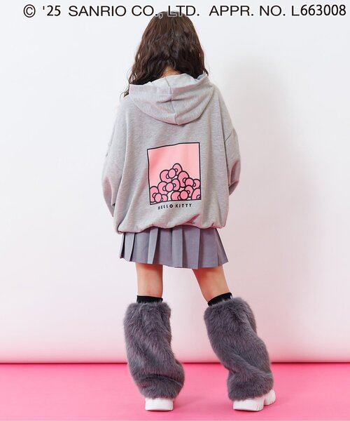 sanrio(サンリオ)の「【ハローキティ】BIGフーディ(パーカー・キッズ・グレー/オフホワイト/ピンク・XX-SMALL/X-SMALL/SMALL/MEDIUM)」の5枚目の写真