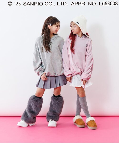 sanrio(サンリオ)の「【ハローキティ】BIGフーディ(パーカー・キッズ・グレー/オフホワイト/ピンク・XX-SMALL/X-SMALL/SMALL/MEDIUM)」の6枚目の写真