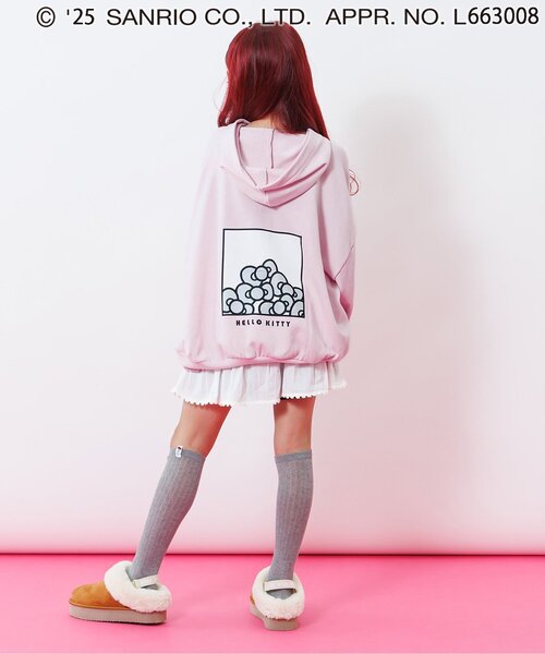 sanrio(サンリオ)の「【ハローキティ】BIGフーディ(パーカー・キッズ・グレー/オフホワイト/ピンク・XX-SMALL/X-SMALL/SMALL/MEDIUM)」の12枚目の写真