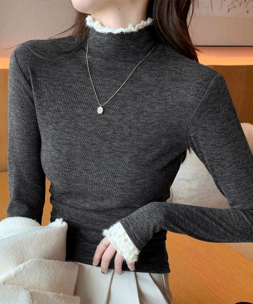 Miniministore(ミニミニストア)の「レースフリル付きハイネックリブニットソー(Tシャツ/カットソー・レディース・アイボリー/ブラック/ブラウン/ダークグレー/グレー・FREE)」の4枚目の写真