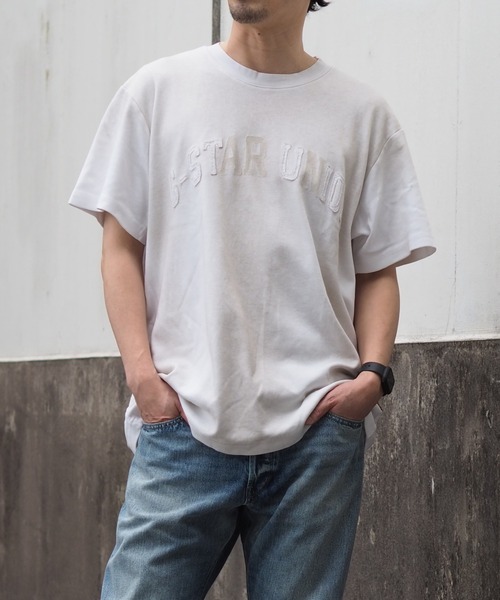 G-STAR(ジースター)の「Sunfaded Applique Loose T-Shirt/ヴィンテージライクサンフェード加工アップリケロゴルーズTシャツ(Tシャツ/カットソー・メンズ・ブラック/ホワイト・XX-LARGE/X-LARGE/LARGE/MEDIUM/SMALL/X-SMALL/XX-SMALL)」の4枚目の写真