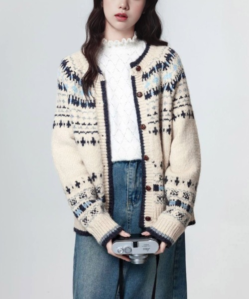 gossip！ロサンゼルス（ゴシップロサンゼルス）の「ノルディックフェアアイル柄 ダッカーディガン（カーディガン/ボレロ・レディース・オフホワイト・FREE）」の4枚目の写真