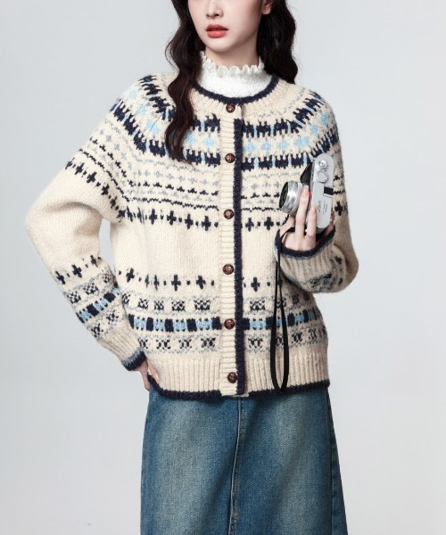 gossip！ロサンゼルス（ゴシップロサンゼルス）の「ノルディックフェアアイル柄 ダッカーディガン（カーディガン/ボレロ・レディース・オフホワイト・FREE）」の2枚目の写真